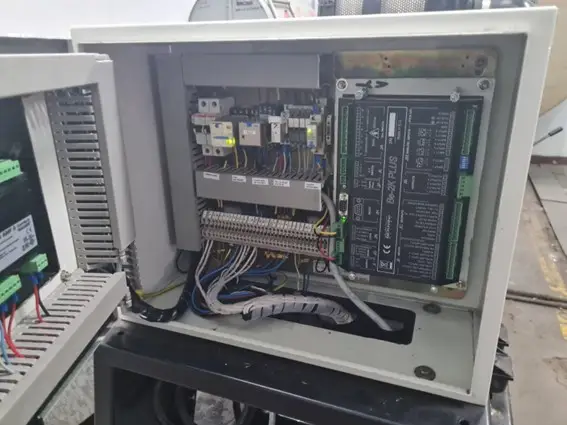 Galería de Modernización de Sistema de Control y Transferencia Automática para Grupo Electrógeno Volvo