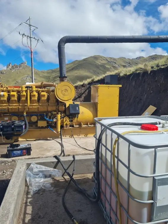 Galería de Puesta en Marcha de Grupo Electrógeno Caterpillar 3512B para Operación Minera en Altura